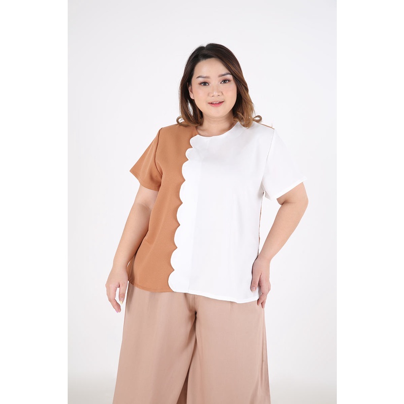Sorabel - YF Rukakuza Plain Scallop Big Blouse / Blouse Polos Wanita Lengan Pendek-Brown
