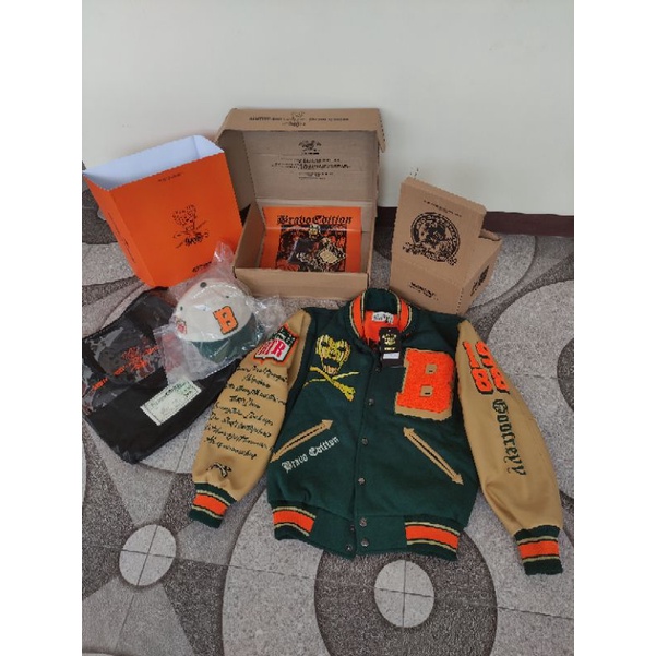 (Brand New in Box) RAWTYPE RIOT Varsity Champ Bravo Edition, Size S (+TOPI)