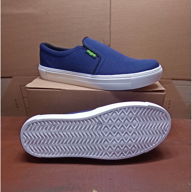 sepatu slip-on/ sepatu kasual/sepatu pria sepatu ket /sepatu sneaker tampa tali