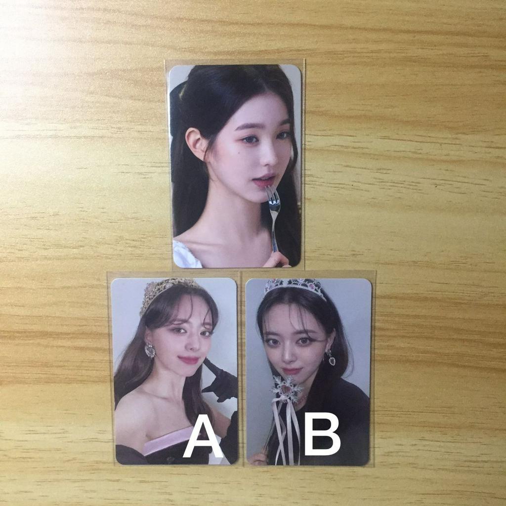 WONYOUNG YUNA PHOTOCARD