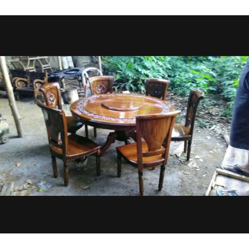 Meja makan bundar 6 kursi jati