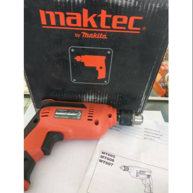 Bor Maktec MT 605