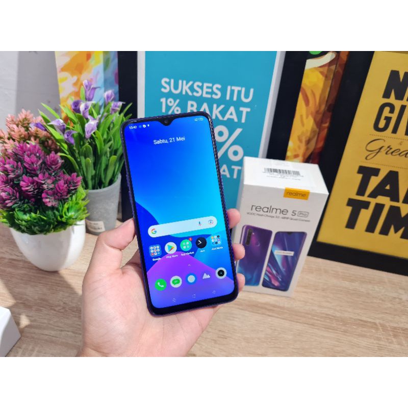 REALME 5 PRO RAM 4/128GB DUALSIM WITHBOX TERMURAH