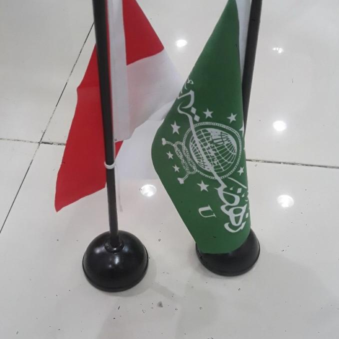 Bendera meja NU dan Merah putih
