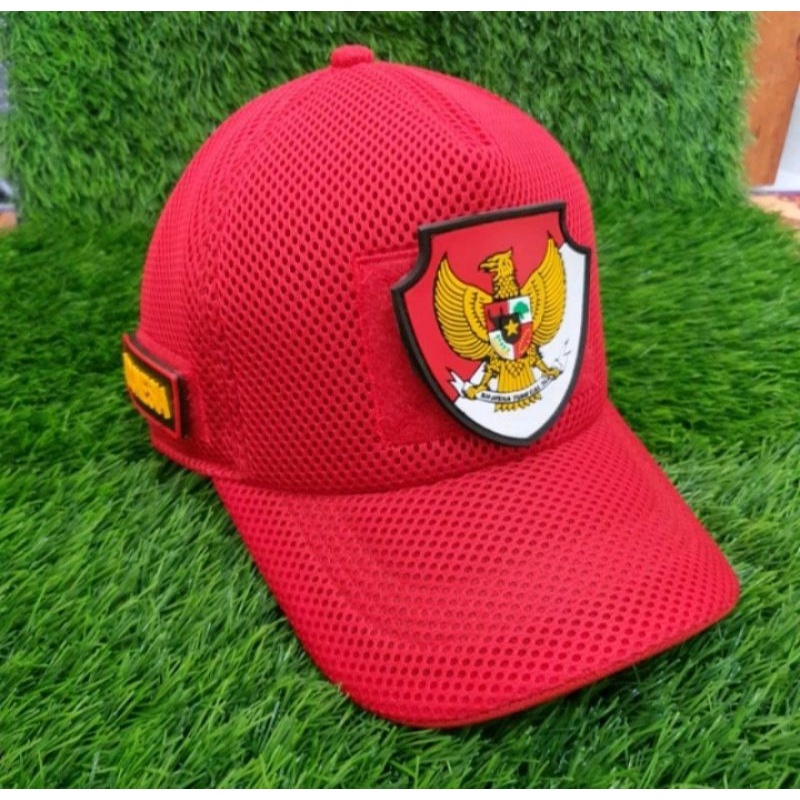 topi jala merah