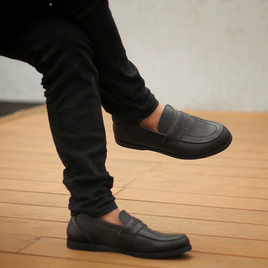 Falsetto Black | Sepatu Loafers Penny Klasik Vintage Klasik Ori Loafer Slip Footwear | FORIND x Reyl