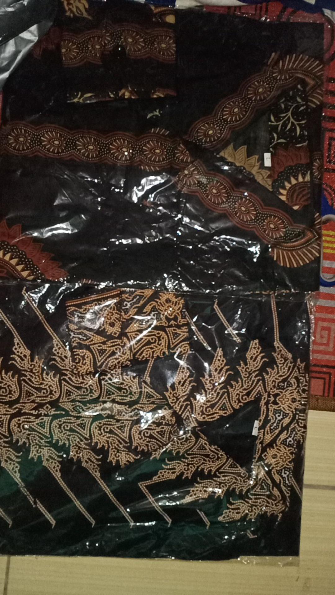 Kemeja Batik Motif Garuda Indonesia Dan Presiden