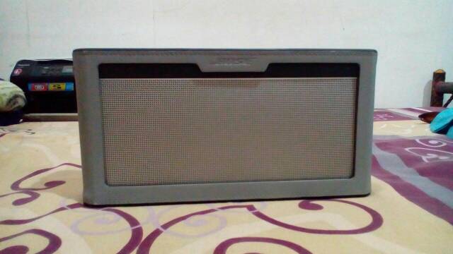 BOSE Soundlink III Portable Bluetooth Speaker Second