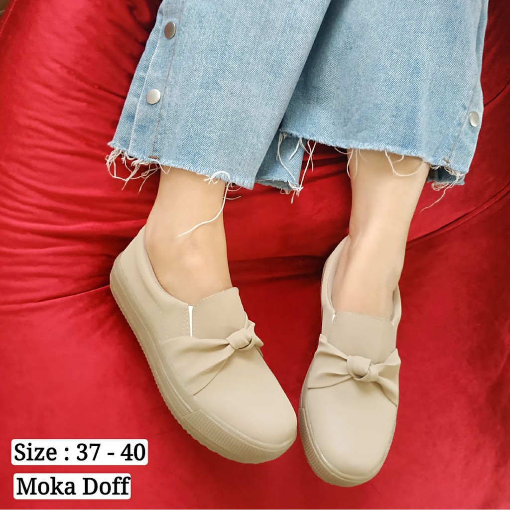 New Era Sepatu Wanita pita/Slip on