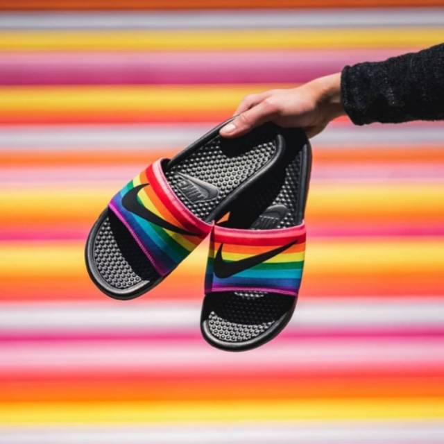 nike benassi be true