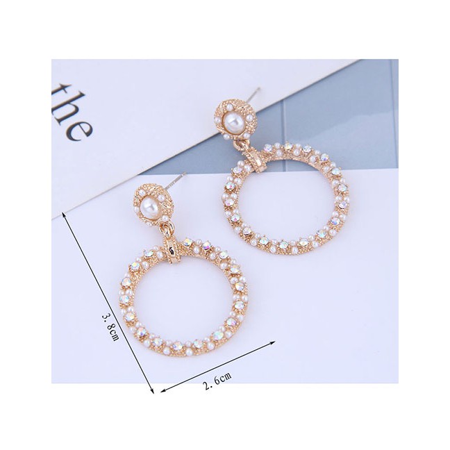 LRC Anting Tusuk Fashion Golden Geometric Cutout Pearl Stud Earrings A60207