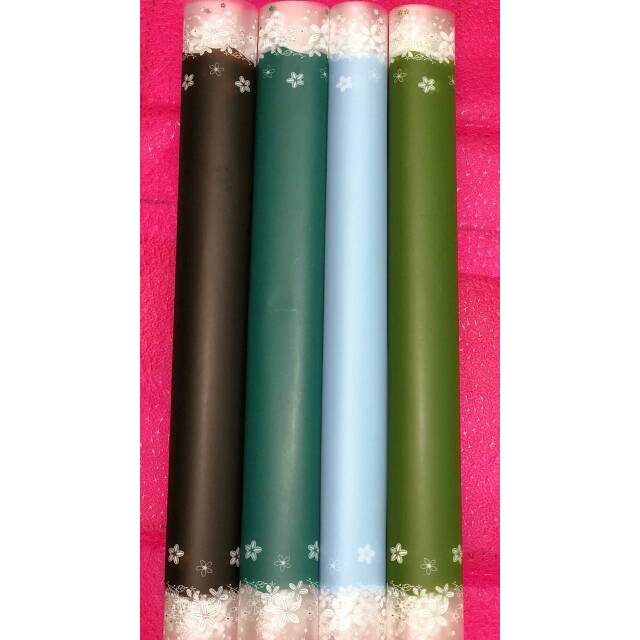 

Kertas bunga / plastik bunga / flowers plastik / bungkus bunga