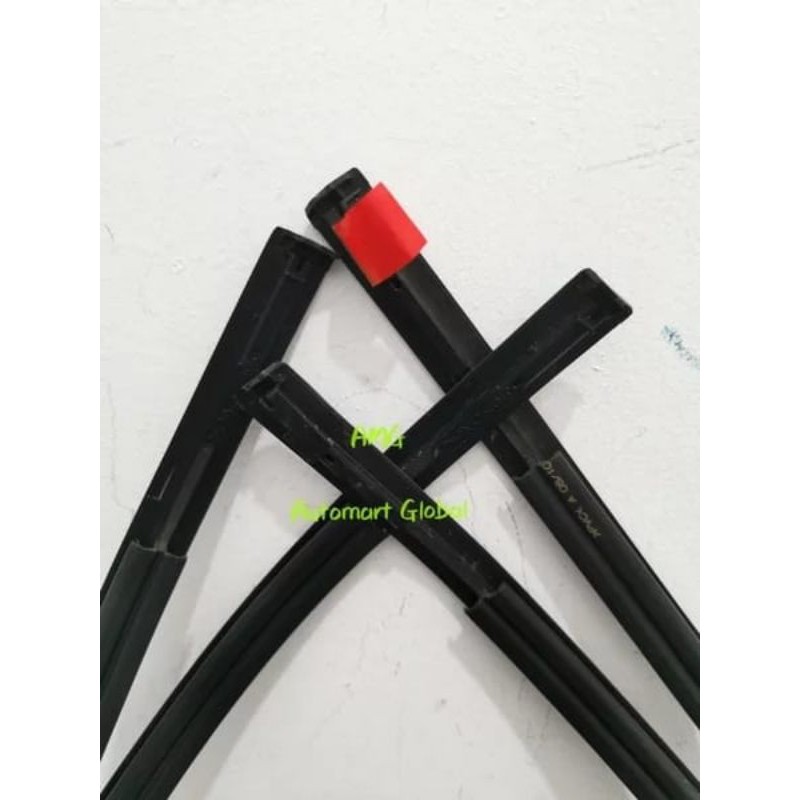 moulding roof karet atap innova reborn set 2pc original