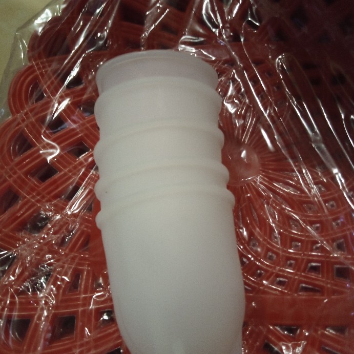 Cetakan Telur Rebus Silikon Isi 6 Pcs Silicone Egg Boil - Merah