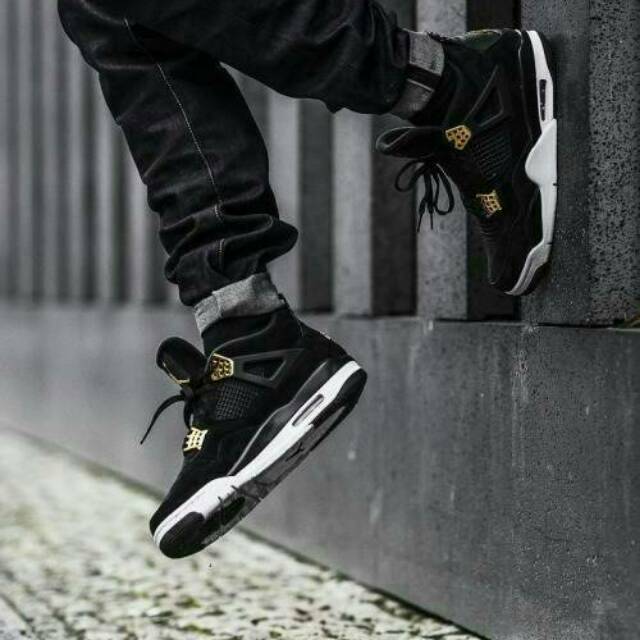 Sepatu Basket Jordan 4 Royalty - Sepatu Jordan 4