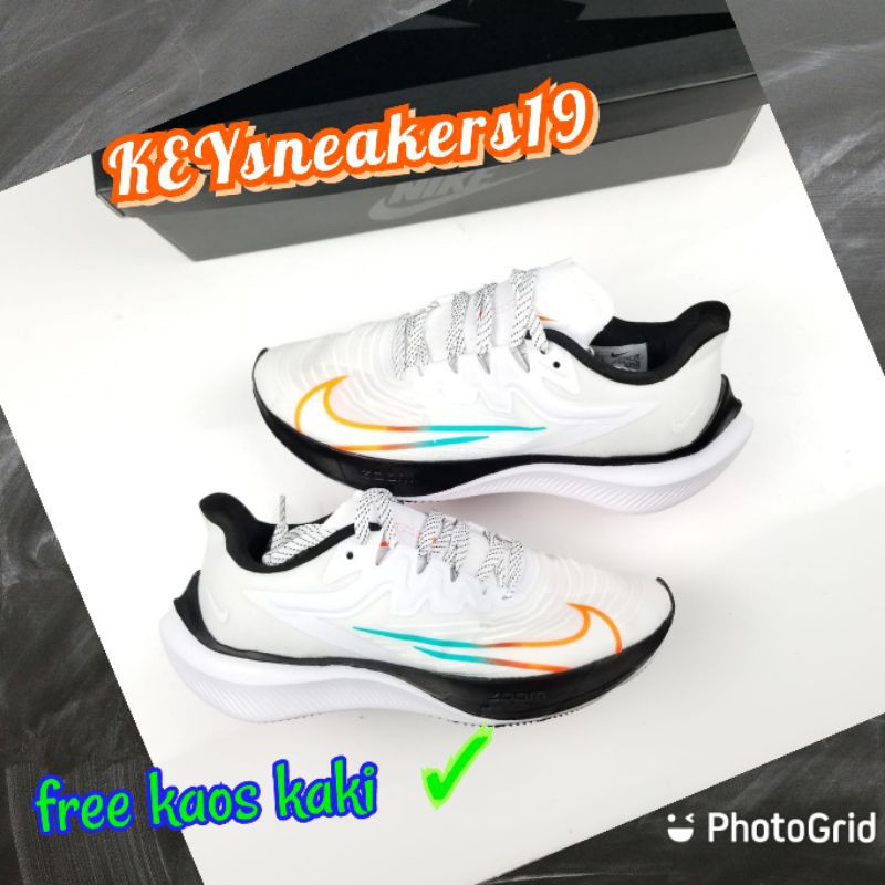 SEPATU PRIA NIKE GRAVITY 2 FULL WHITE