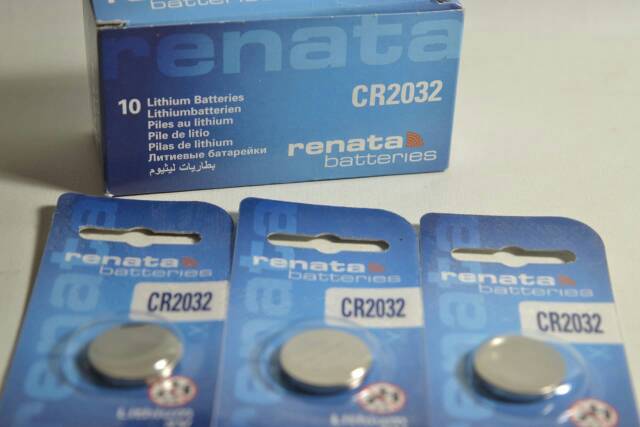 Batre jam tangan Original Renata CR 2032