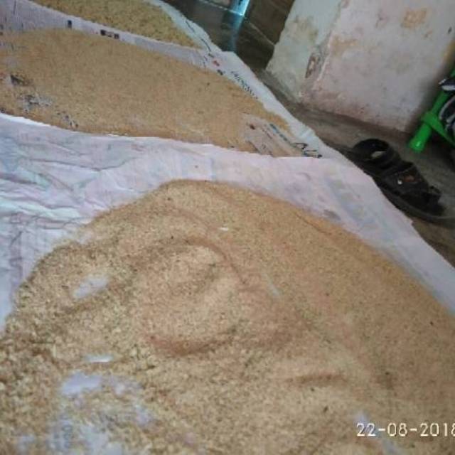 TELUR JANGKRIK ALAM SETENGAH KILOGRAM Packing Besek