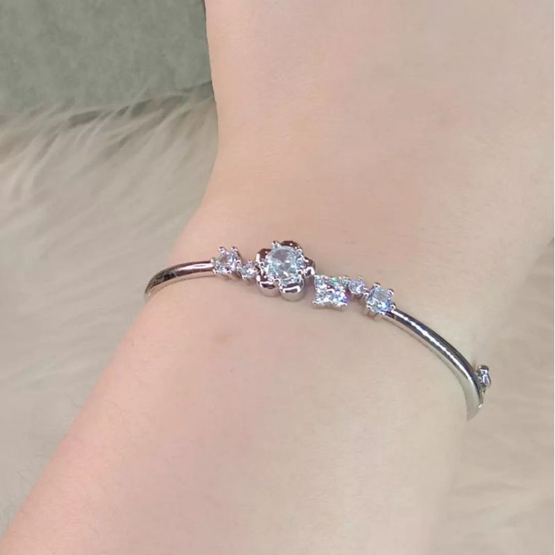 La Vienne - Gelang Bangle Titanium Wanita - 5 Variasi Lameila