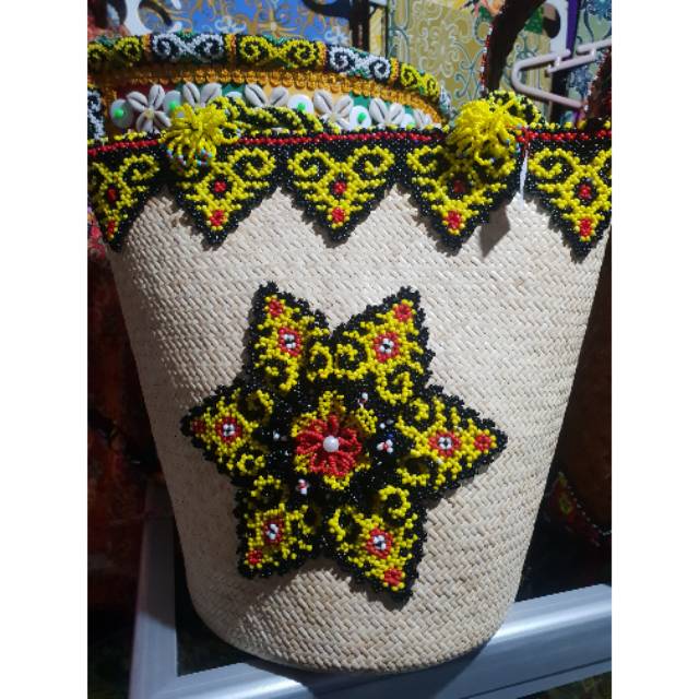 Tas rotan kalimantan