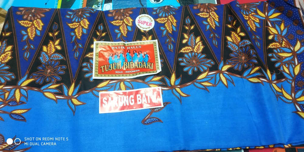 Kain Sarung Batik Wanita  Katun Solo Murah Premium Jarik Melahirkan Batik Katun Halus Santoso A