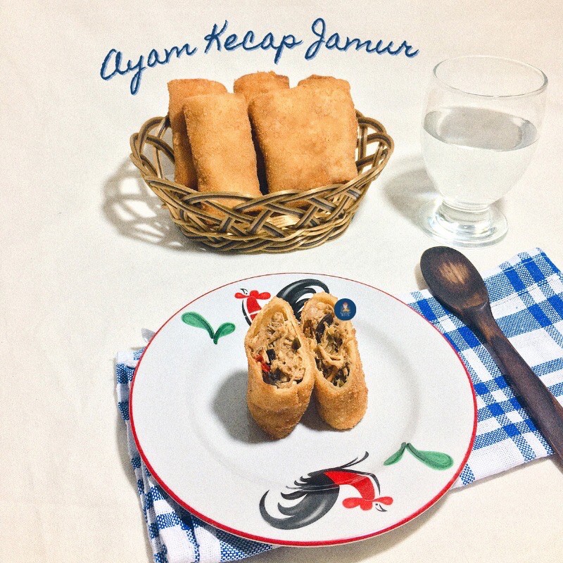 

Risol Ayam Kecap Jamur (Frozen) by Graby Bites