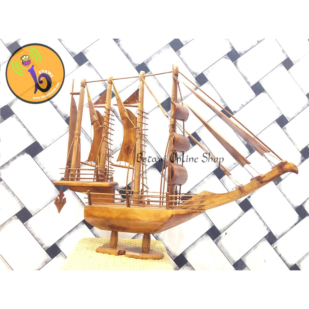 Miniatur Perahu Pinishi Kayu Jati Jumbo