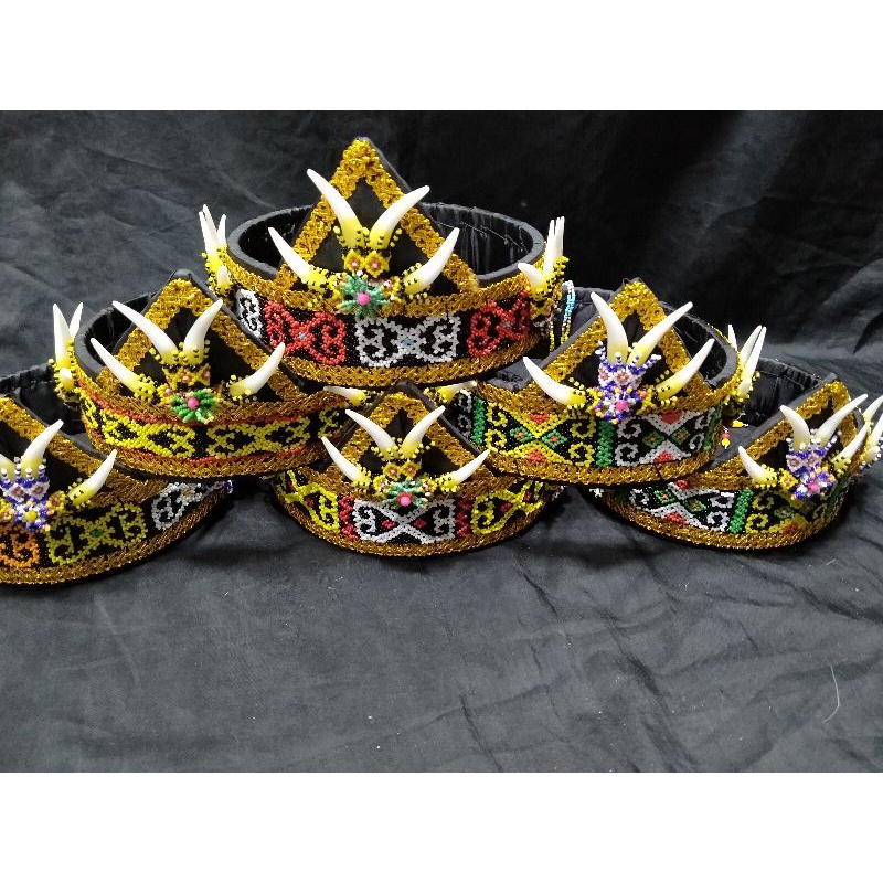 Topi Adat Dayak Kalimantan
