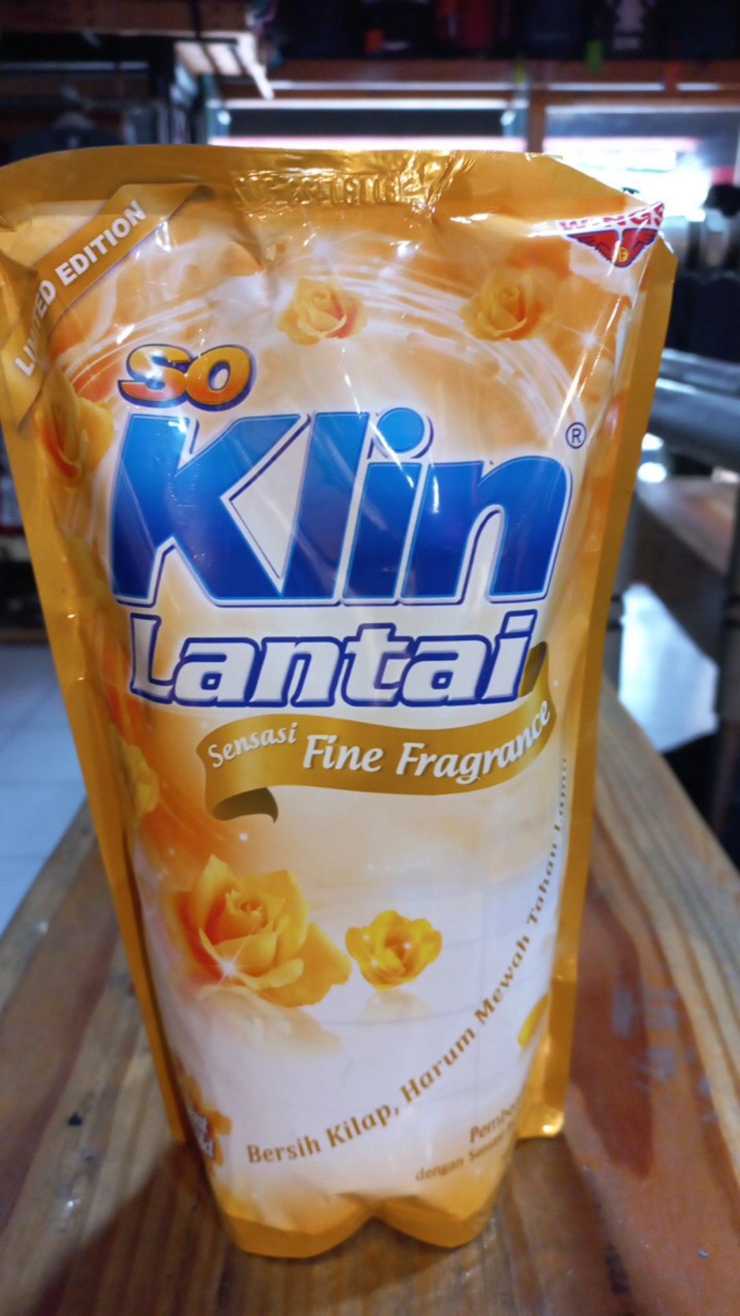 So Klin Lantai Pouch 800ml