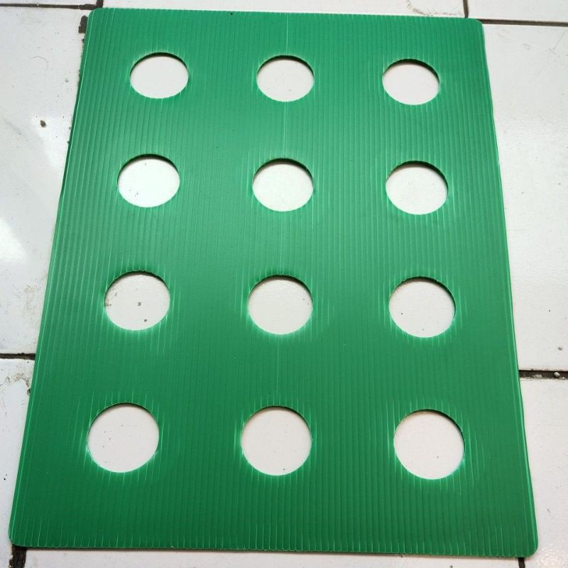 Impraboard / tutup baki hidroponik 12 lubang