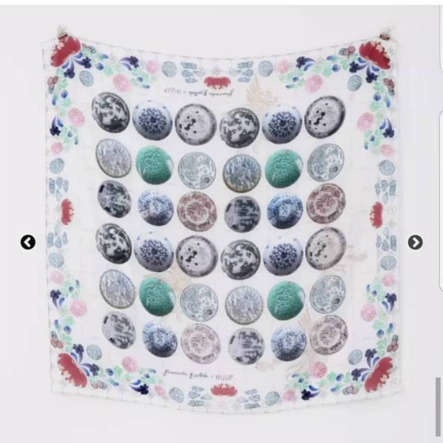 New kaolin scarf red Ria Miranda