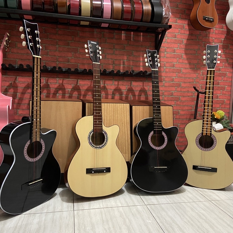 Gitar akustik