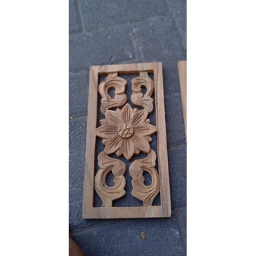 LOSTER UKIR 15x30cm Dekorasi dinding, jendela kayu mahoni