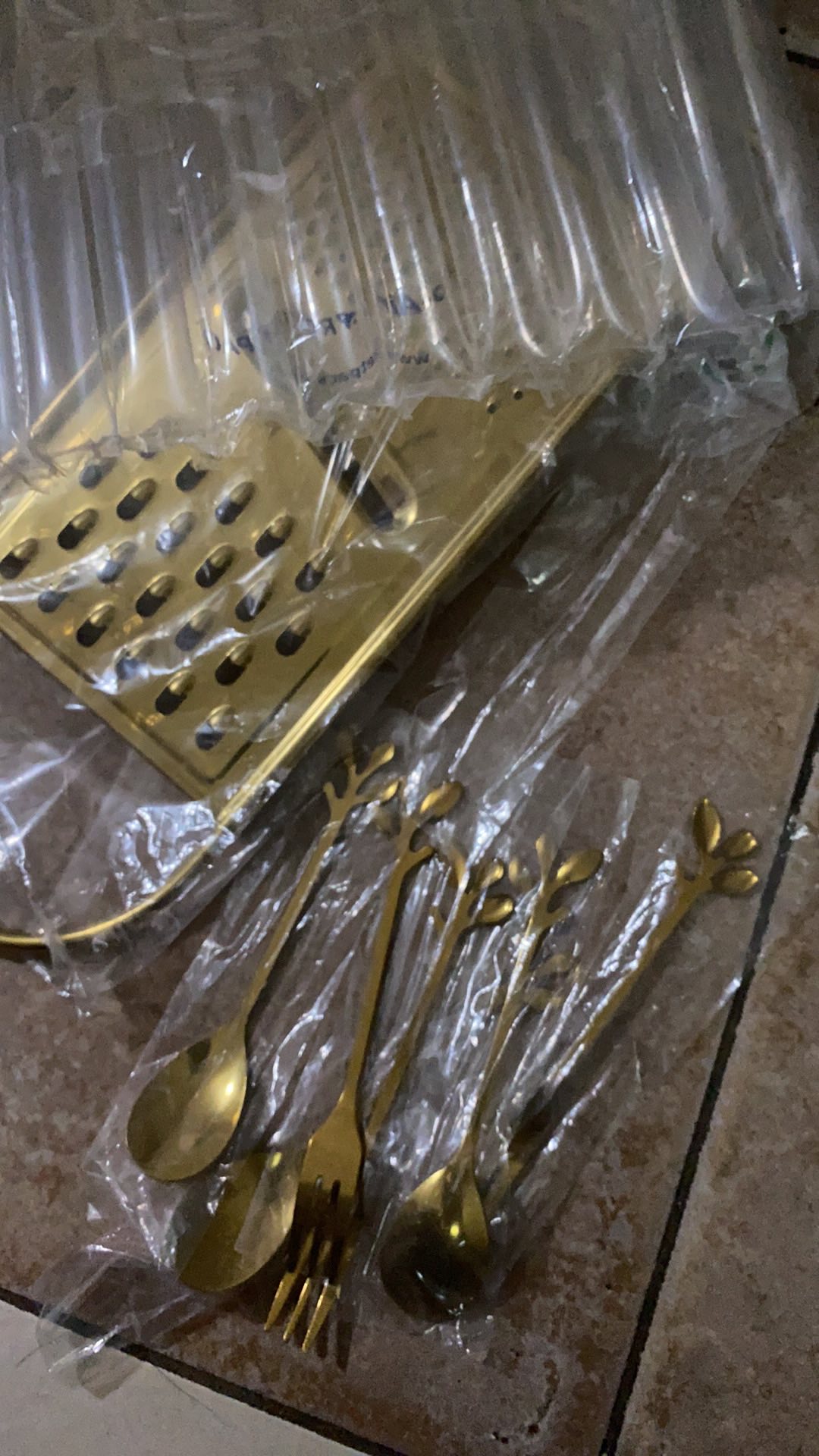Parutan Keju Emas Silver Stainless Serbaguna / Alat Masak Dapur Cheese Grater Gold Silver Import