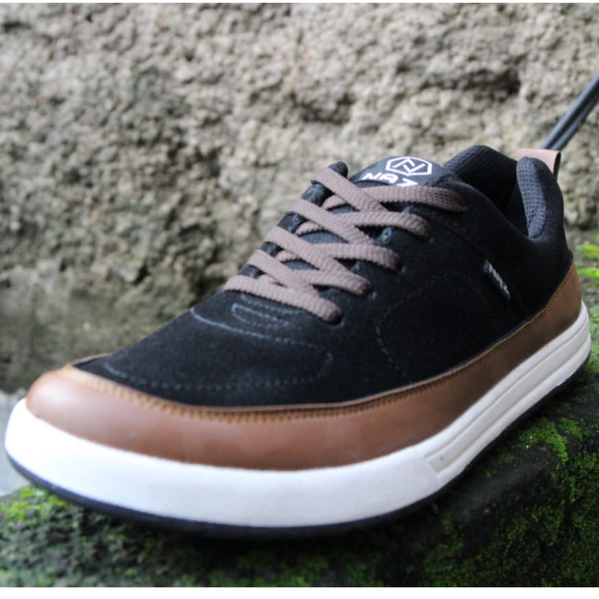  SEPATU  PRIA KETS  SNEAKER ORIGINAL BRAND  NAZ LOKAL  SAPATU 