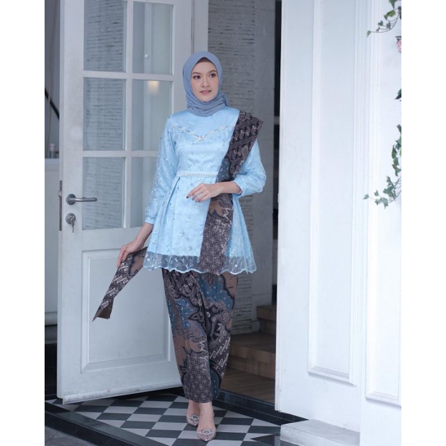 KEBAYA COUPLE MODERN KEBAYA LAMARAN TUNANGAN KEBAYA WISUDA KEBAYA KONDANGAN TERBARU WID BATIK-Kebaya+Rok (BLUE)