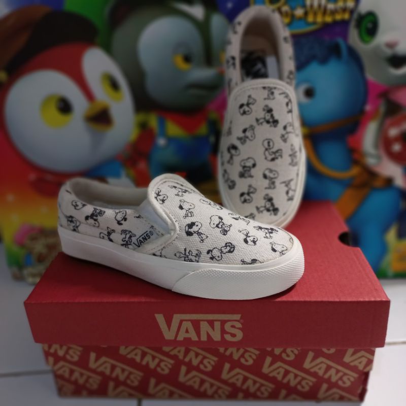 sepatu vans slip on anak cream motif karakter size 25-35