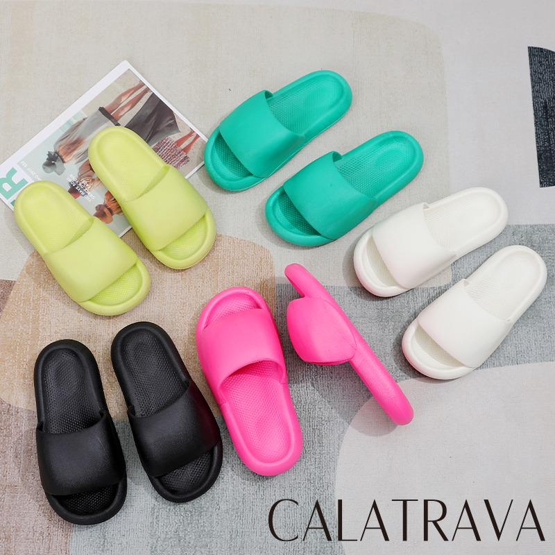 SENDAL WANITA KARET FLUFFY CALATRAVA 2268