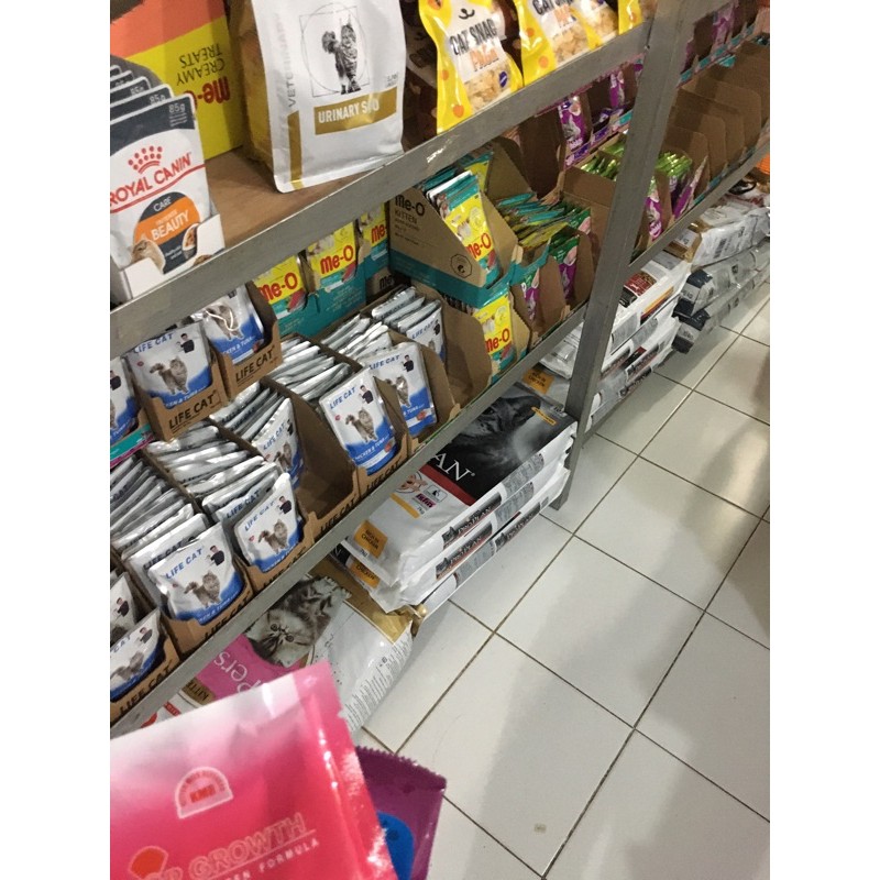 

paket makanan kucing