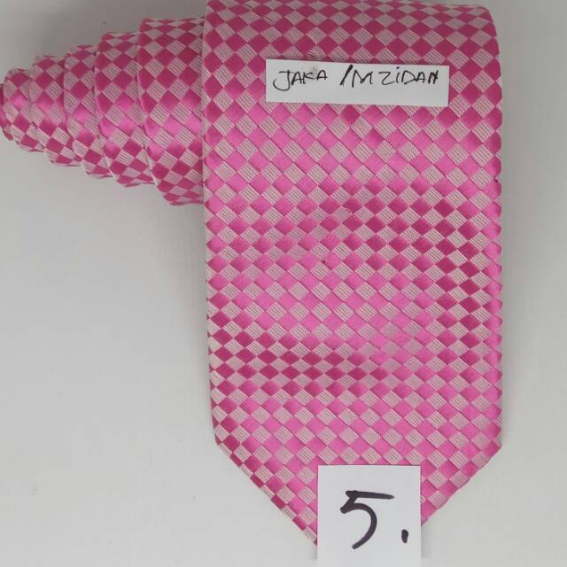 DASI PANJANG/DASI PRIA/MOTIF KOTAK KOTAK CATUR BANYAK WARNA