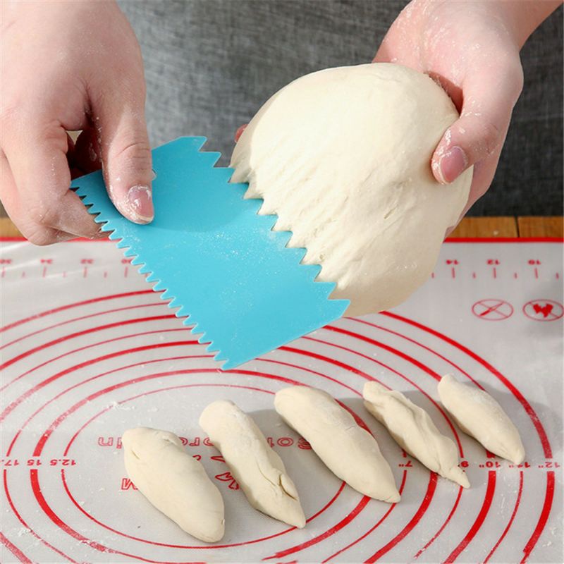 ~ PIYOSHI08 ~ Alat Pemotong Adonan  Roti Multifungsi /Scrapper Smoother  Fondant Dekorasi Kue PD102