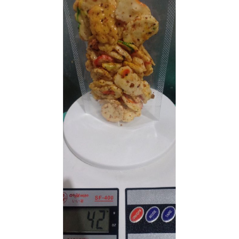 

kerupuk seblak daun jeruk 40gr