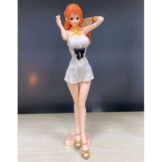 One Piece Nami Glitters Glamoursl Action Figure Banpresto