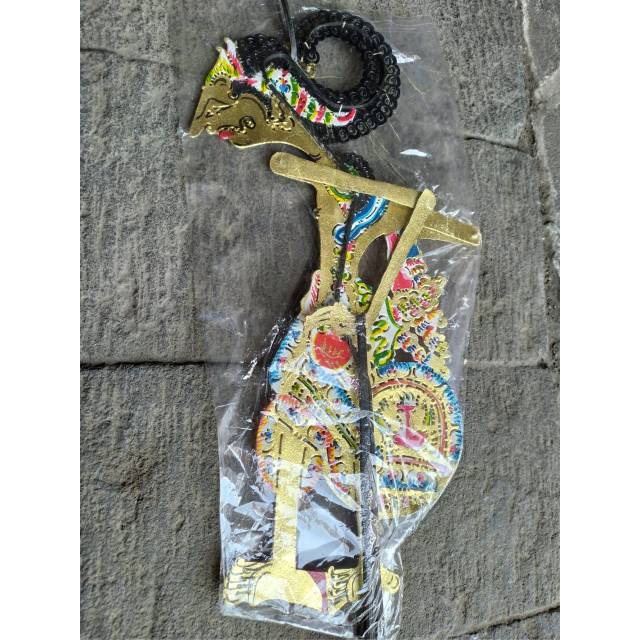 

Kerajinan Wayang Kulit Prabu Pandu