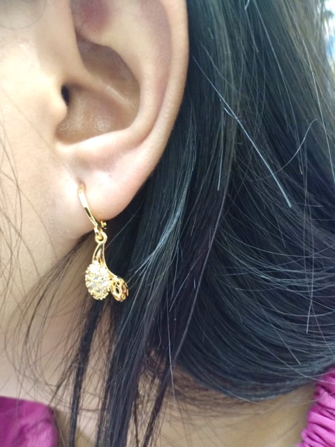 Anting wanita // anting jurai // anting permata // perhiasan lapis emas //anting