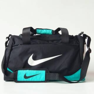 Travel bag Nike Vapor.