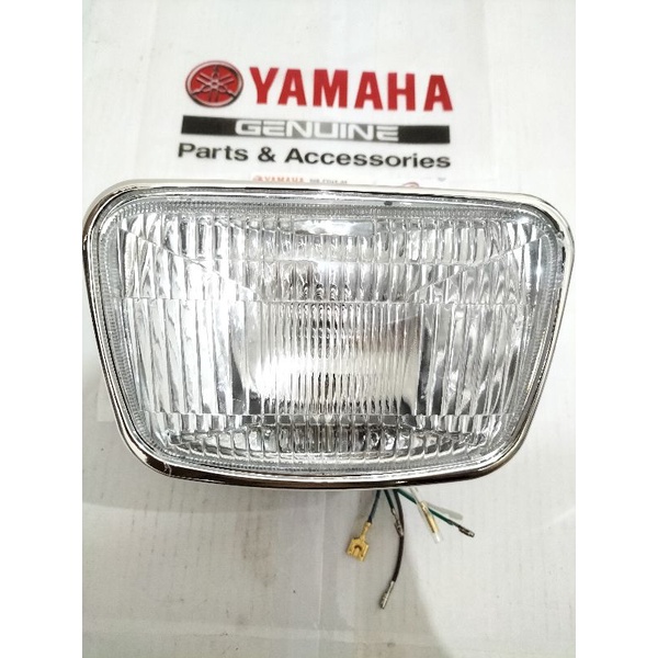 REFLEKTOR/BATOK LAMPU DEPAN YAMAHA  RK KING NEW OLD  KELENGKAPAN PRODUK  BATOK LAMPU DEPAN KOMPLIT ADA LAMPU 2 PIS