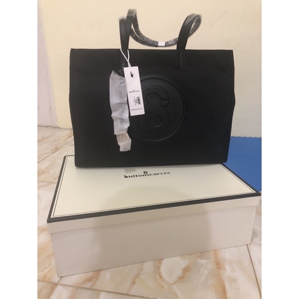 Aaliya Nylon Tote Bag - Black