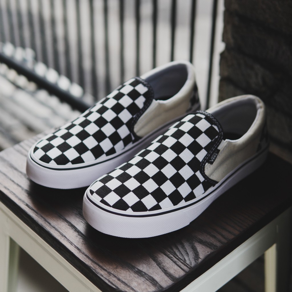 SEPATU CASUAL SLIP ON VANS MOTIF CATUR TERBARU