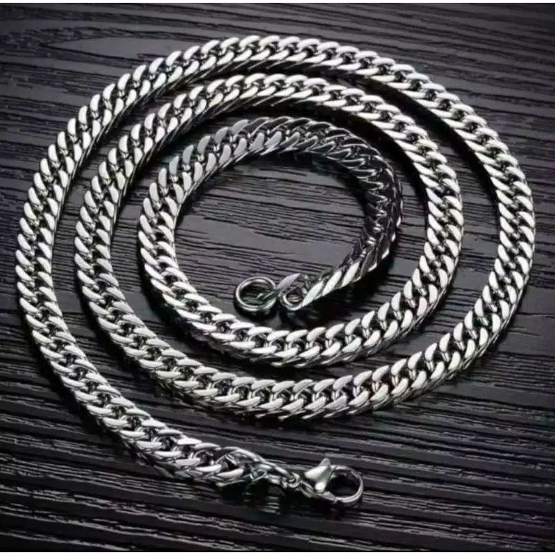 Kalung rantai titanium anti karat model kekinian